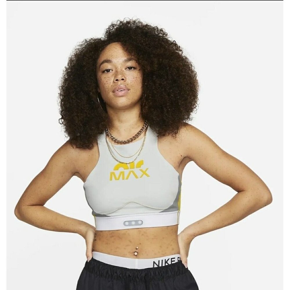 Nike AIR MAX Dri-FIT Swoosh Women's Cutout Sports Bra DM0631-012 Size SMALL